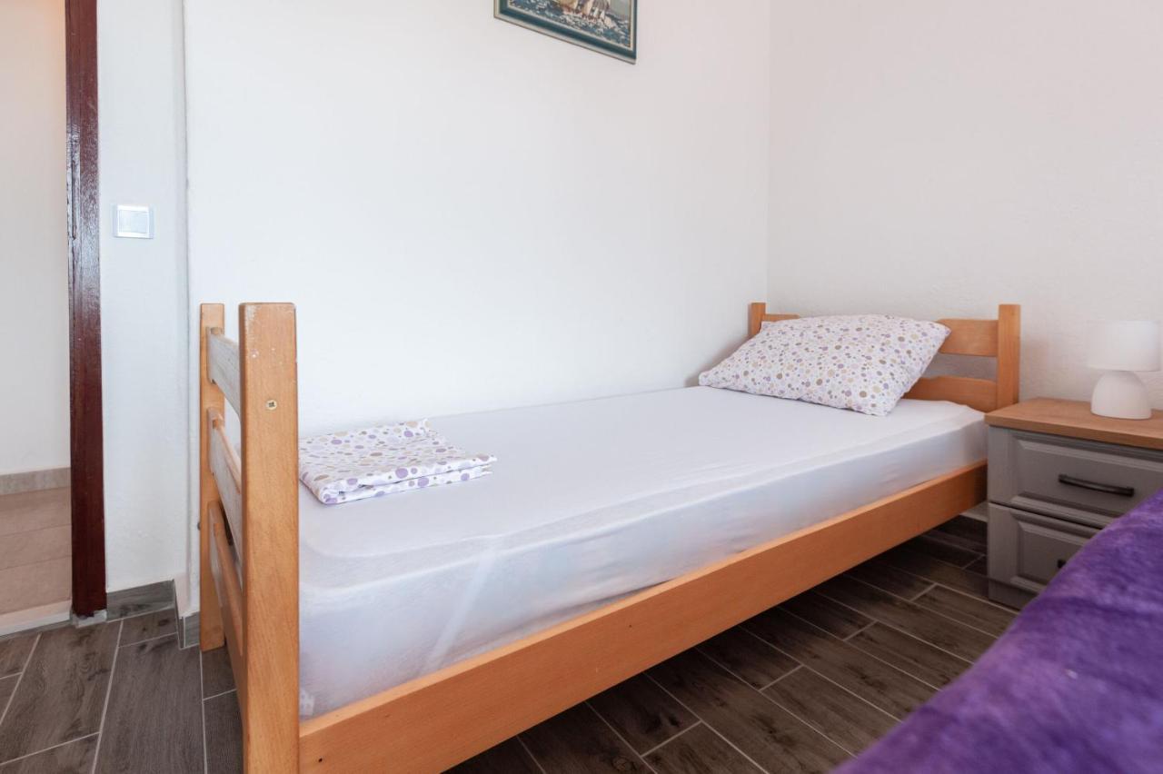 Apartments Lile Brela Ngoại thất bức ảnh