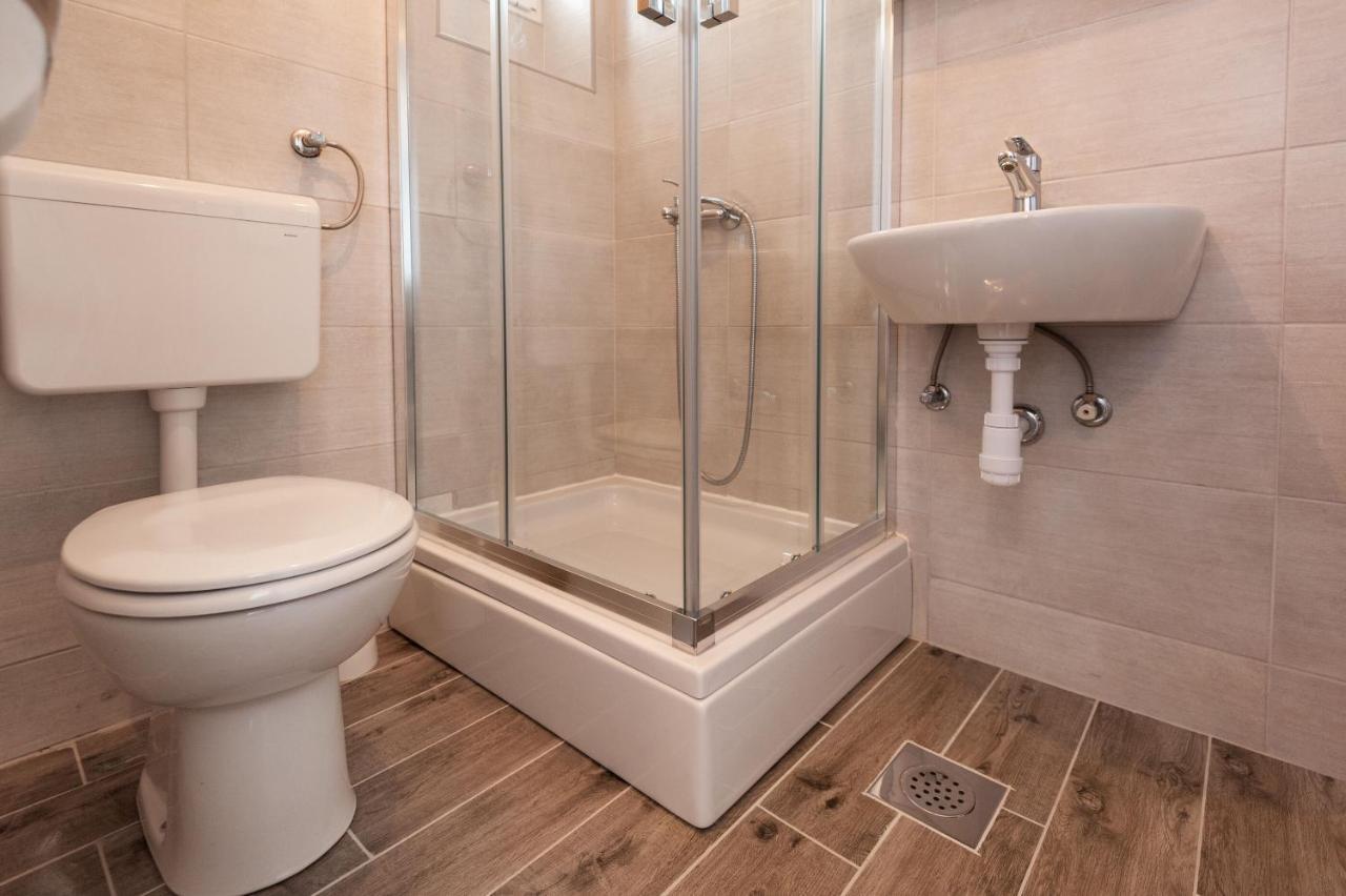 Apartments Lile Brela Ngoại thất bức ảnh