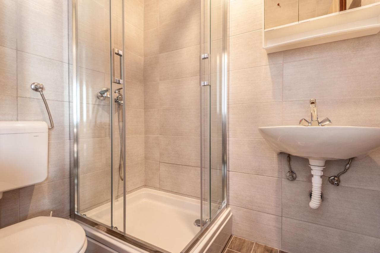 Apartments Lile Brela Ngoại thất bức ảnh
