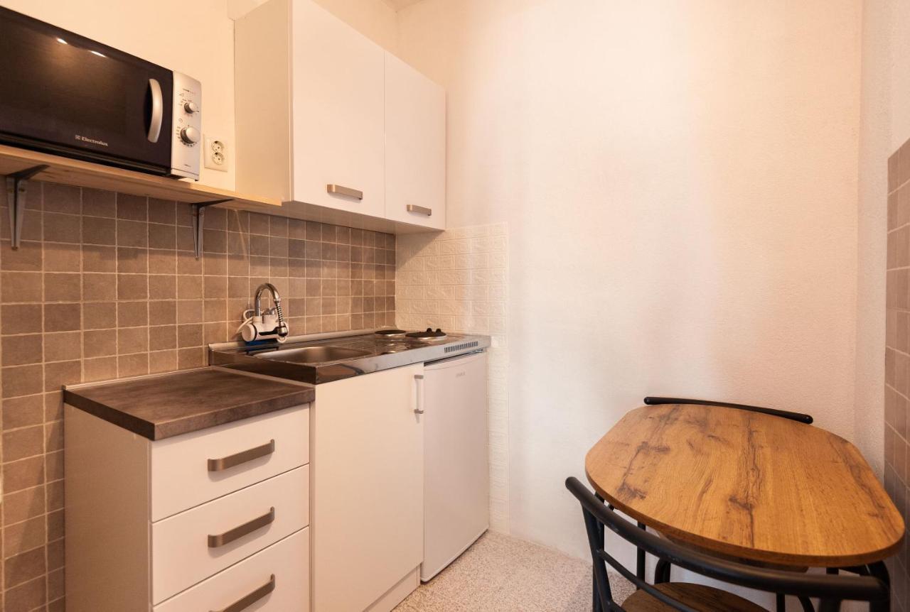 Apartments Lile Brela Ngoại thất bức ảnh