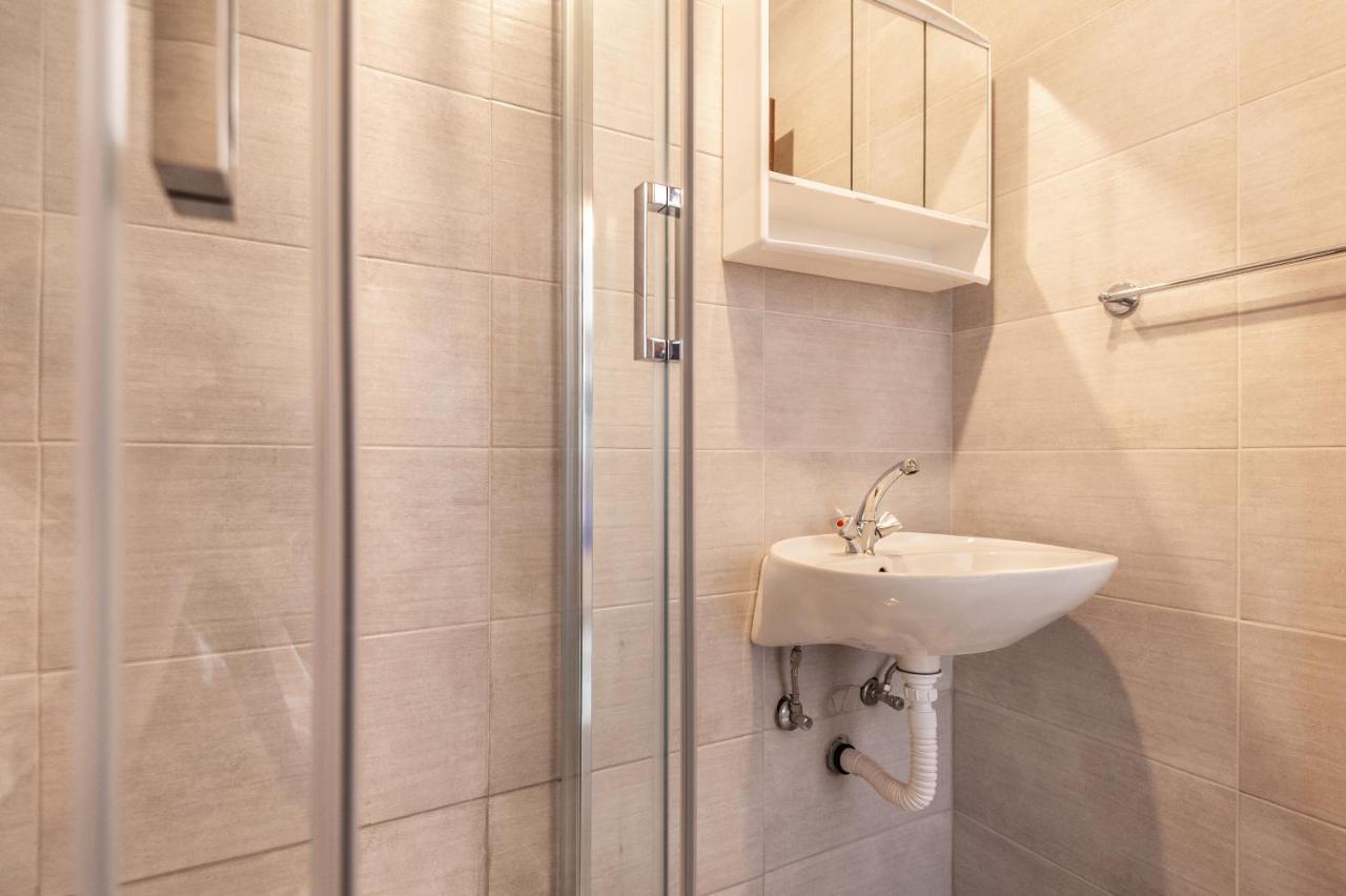 Apartments Lile Brela Ngoại thất bức ảnh