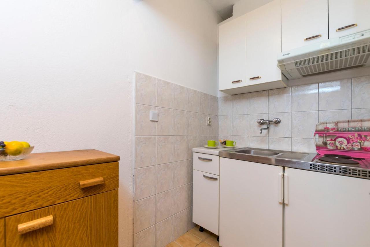 Apartments Lile Brela Ngoại thất bức ảnh