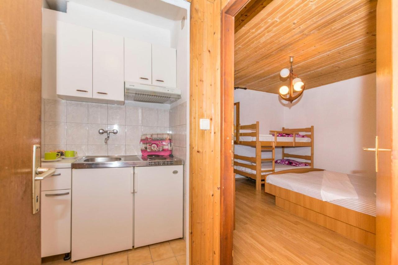 Apartments Lile Brela Ngoại thất bức ảnh